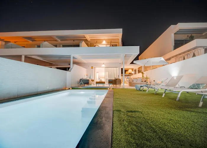 וילה Mara Marina 4 *